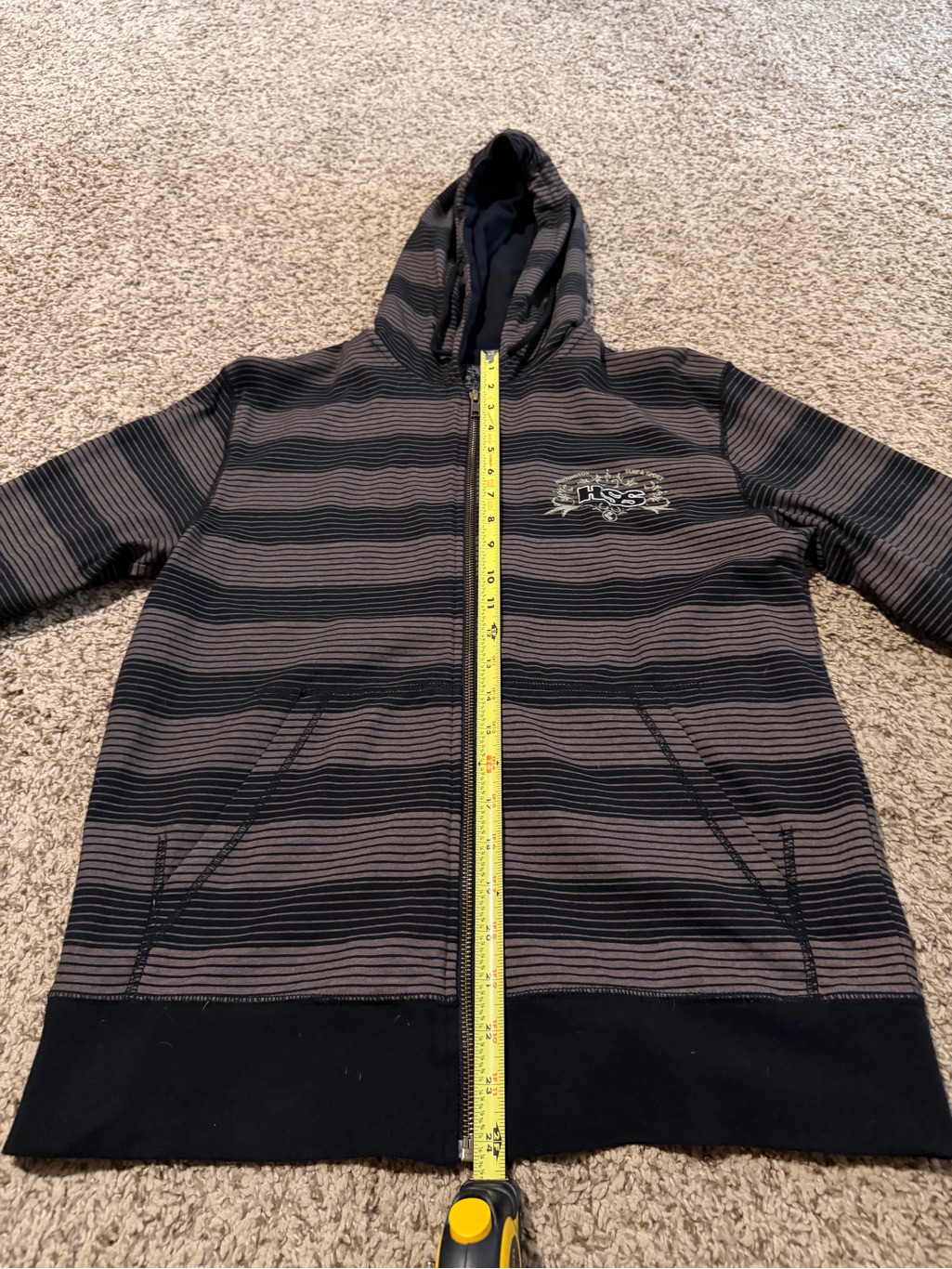 Huntington Surf And Hooded Men’s Zip-Up Size Small — image 3 of 8